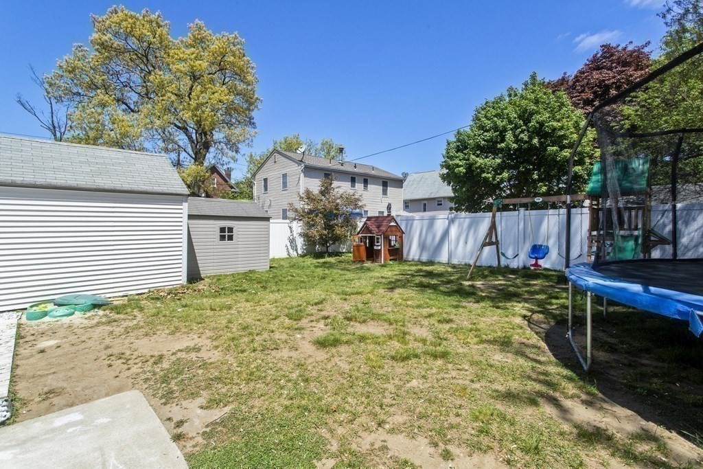 797 Armory Street Springfield, MA 01107 - Photo 30 of 42
