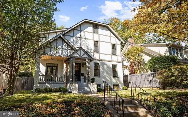 $2,895,000 | 2602 36th Place Northwest, Washington, DC 20007