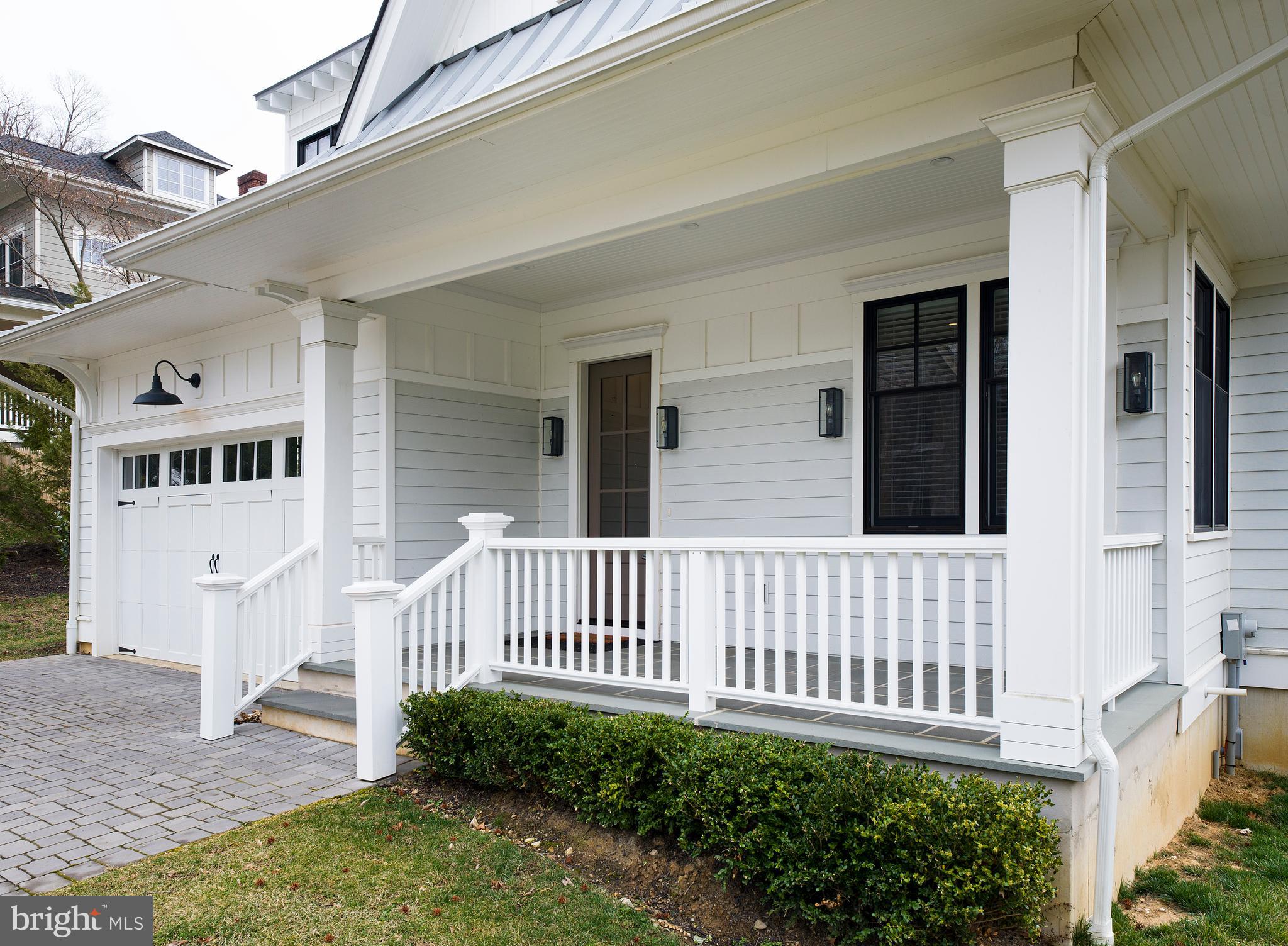 694 Glenmary Road Wayne, PA 19087 - Photo 2 of 32
