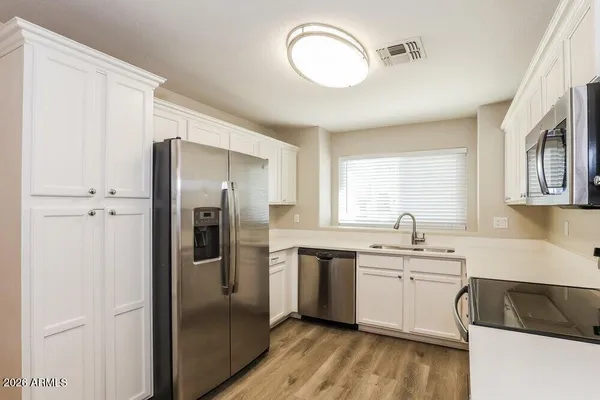 $1,955 | 3528 West Glass Lane, Phoenix, AZ 85041