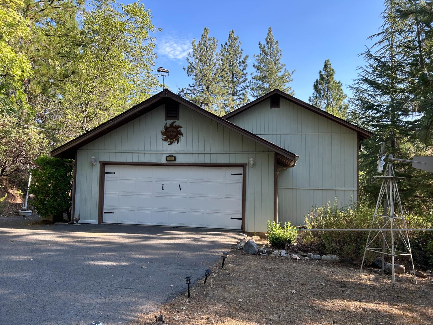 5883 Black Quartz Road Murphys, CA 95247 - Photo 1 of 31 Gallery Image 1