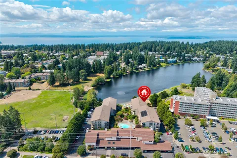 $389,000 | 13229 Linden Avenue North, Unit 402B, Seattle, WA 98133