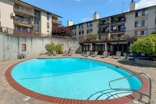 $399,000 | 13229 Linden Avenue North, Unit 402B, Seattle, WA 98133