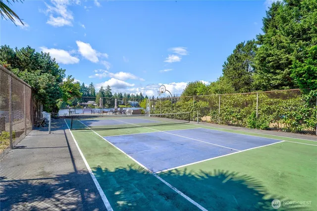 $399,000 | 13229 Linden Avenue North, Unit 402B, Seattle, WA 98133