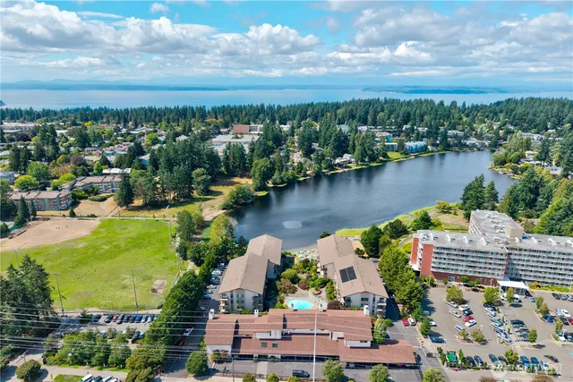 $399,000 | 13229 Linden Avenue North, Unit 402B, Seattle, WA 98133