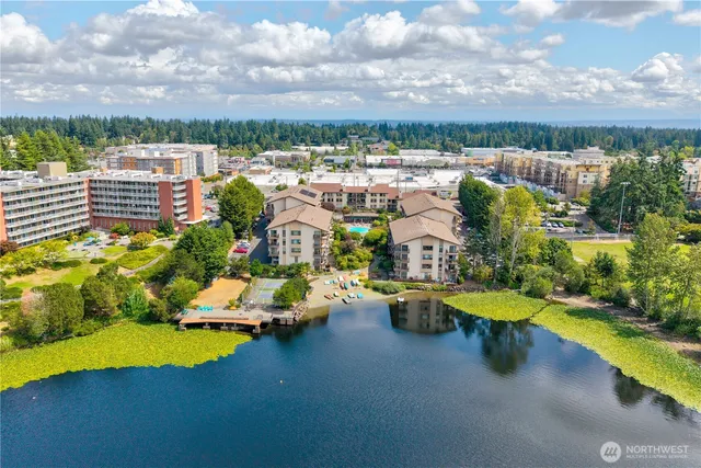 $399,000 | 13229 Linden Avenue North, Unit 402B, Seattle, WA 98133