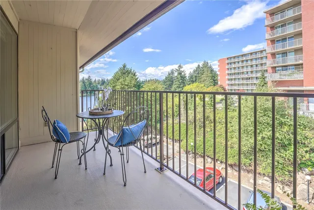 $399,000 | 13229 Linden Avenue North, Unit 402B, Seattle, WA 98133