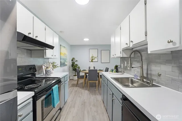 $399,000 | 13229 Linden Avenue North, Unit 402B, Seattle, WA 98133