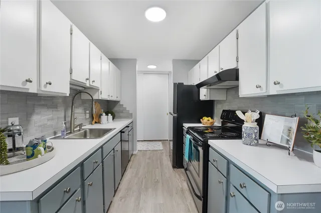 $399,000 | 13229 Linden Avenue North, Unit 402B, Seattle, WA 98133