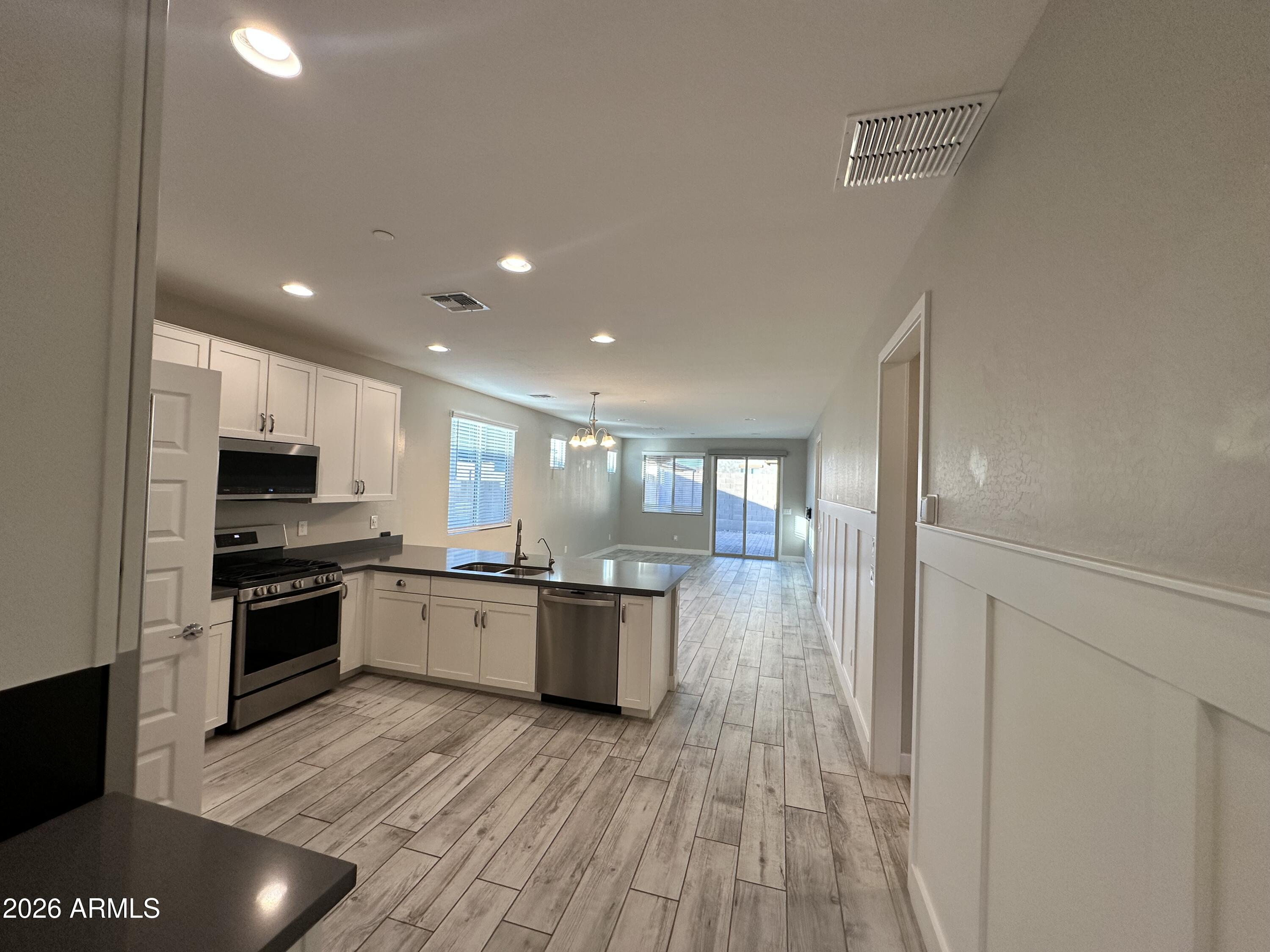 13180 West Cliffrose Road Peoria, AZ 85383 - Photo 14 of 34 IMG_7436