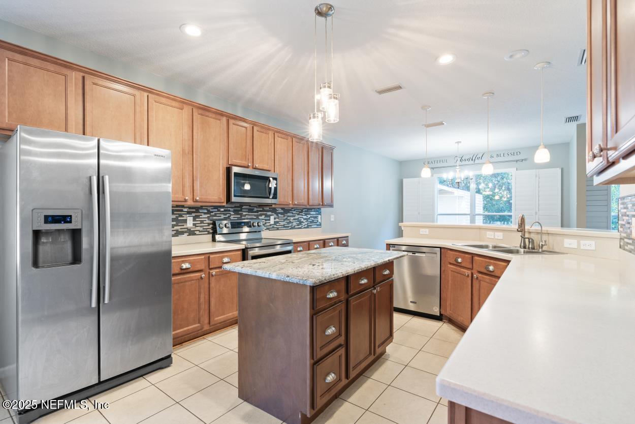 700 Reflection Cove Road East Jacksonville, FL 32218 - Photo 13 of 62 Kitchen