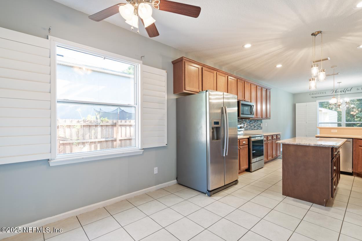 700 Reflection Cove Road East Jacksonville, FL 32218 - Photo 14 of 62 Kitchen