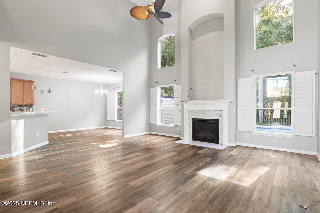 700 Reflection Cove Road East Jacksonville, FL 32218 - Photo 5 of 62 Living/Dining Are