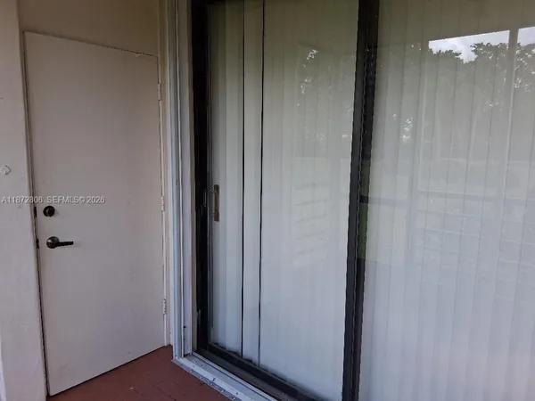 $1,750 | 1000 St Charles Place, Unit L20, Pembroke Pines, FL 33026