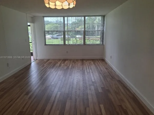 $1,750 | 1000 St Charles Place, Unit L20, Pembroke Pines, FL 33026