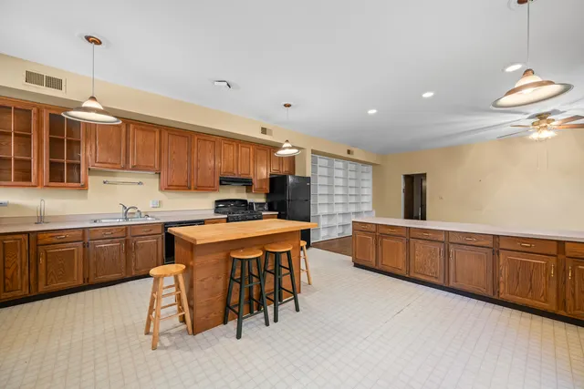 $399,900 | 5443 South Cornell Avenue, Unit 2N, Chicago, IL 60615