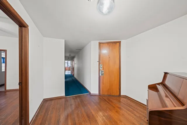 $399,900 | 5443 South Cornell Avenue, Unit 2N, Chicago, IL 60615