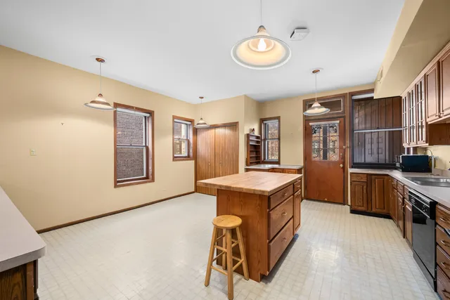 $399,900 | 5443 South Cornell Avenue, Unit 2N, Chicago, IL 60615