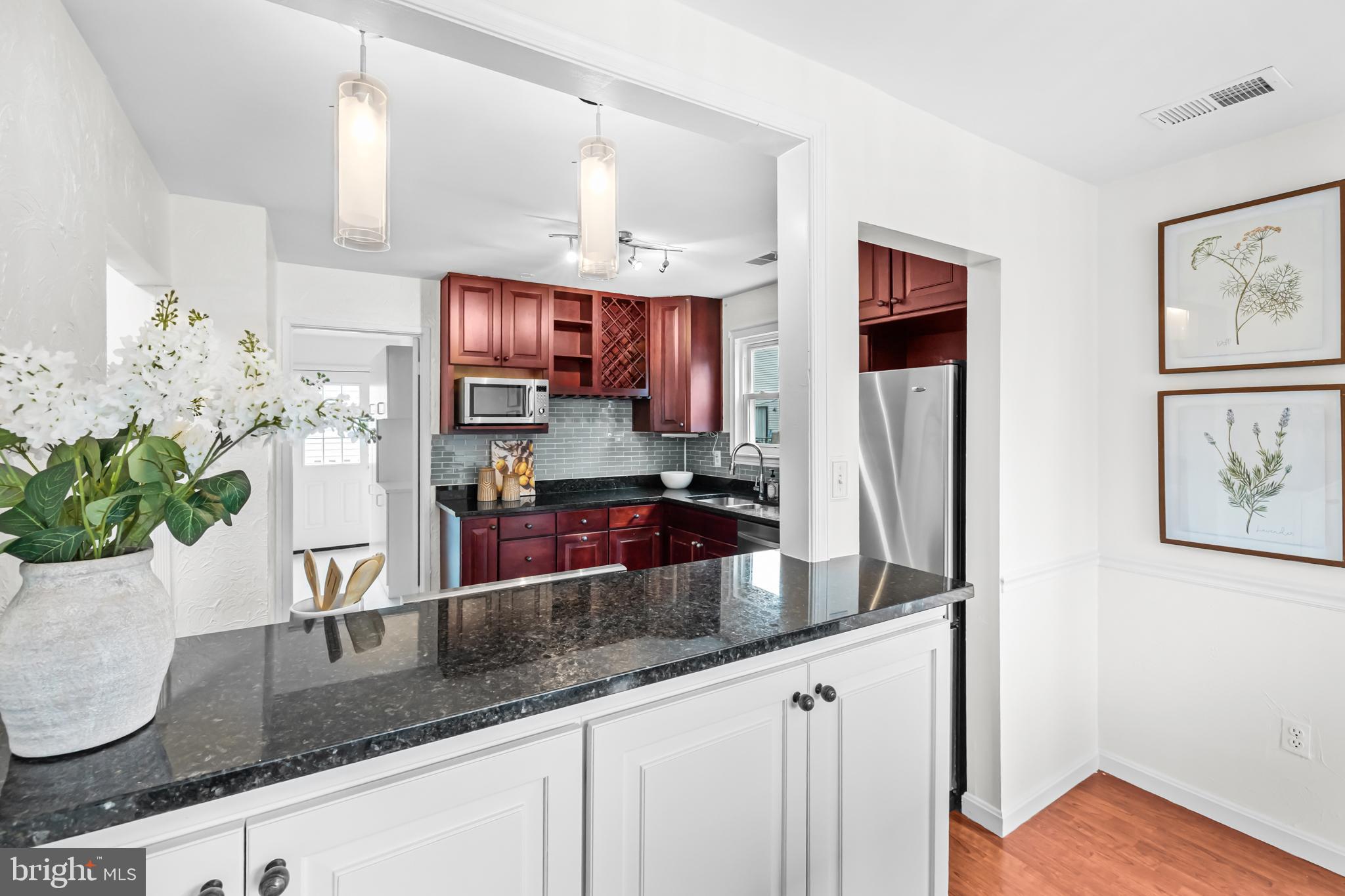 13513 Coates Lane Herndon, VA 20171 - Photo 14 of 51