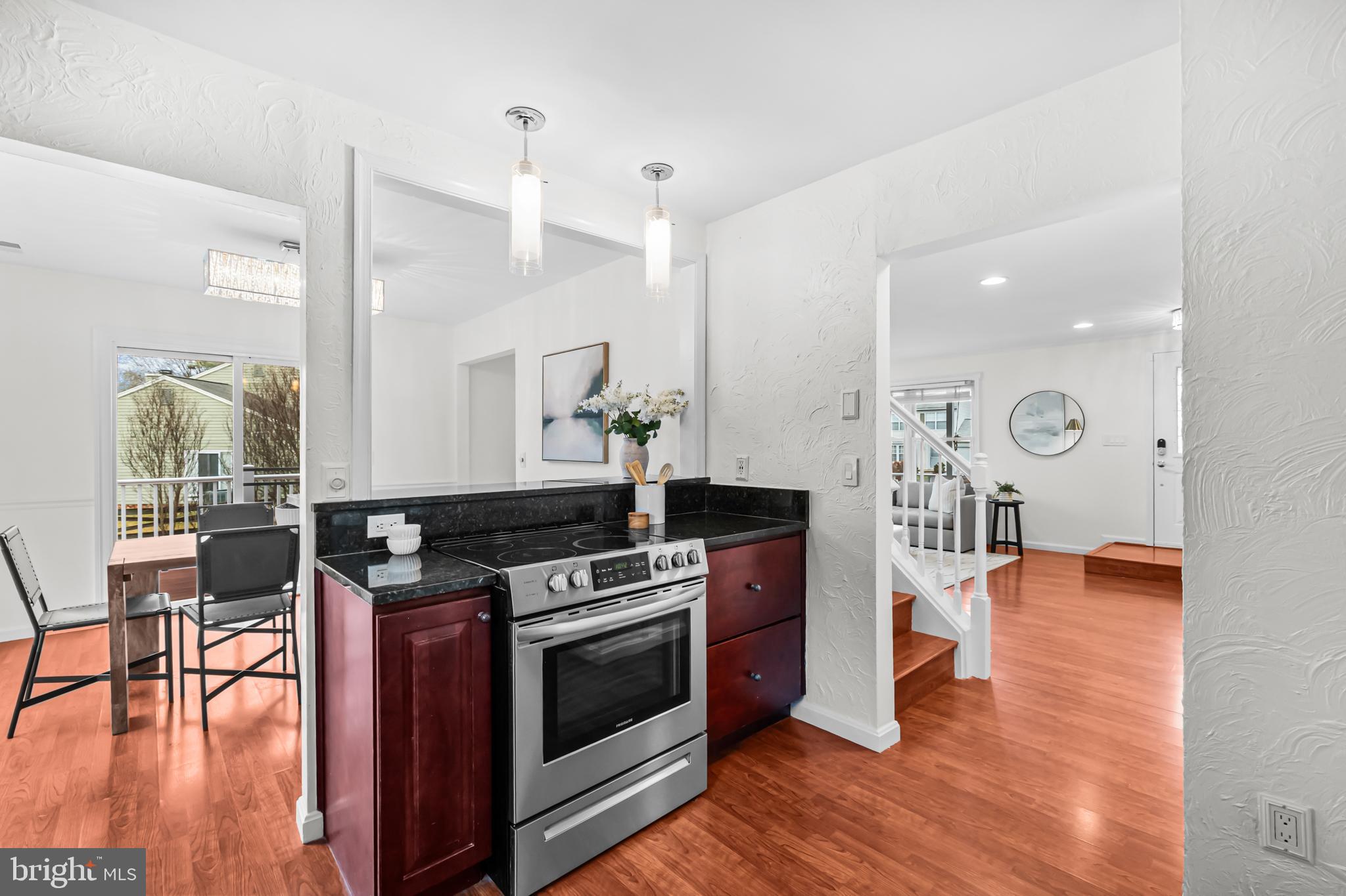 13513 Coates Lane Herndon, VA 20171 - Photo 16 of 51