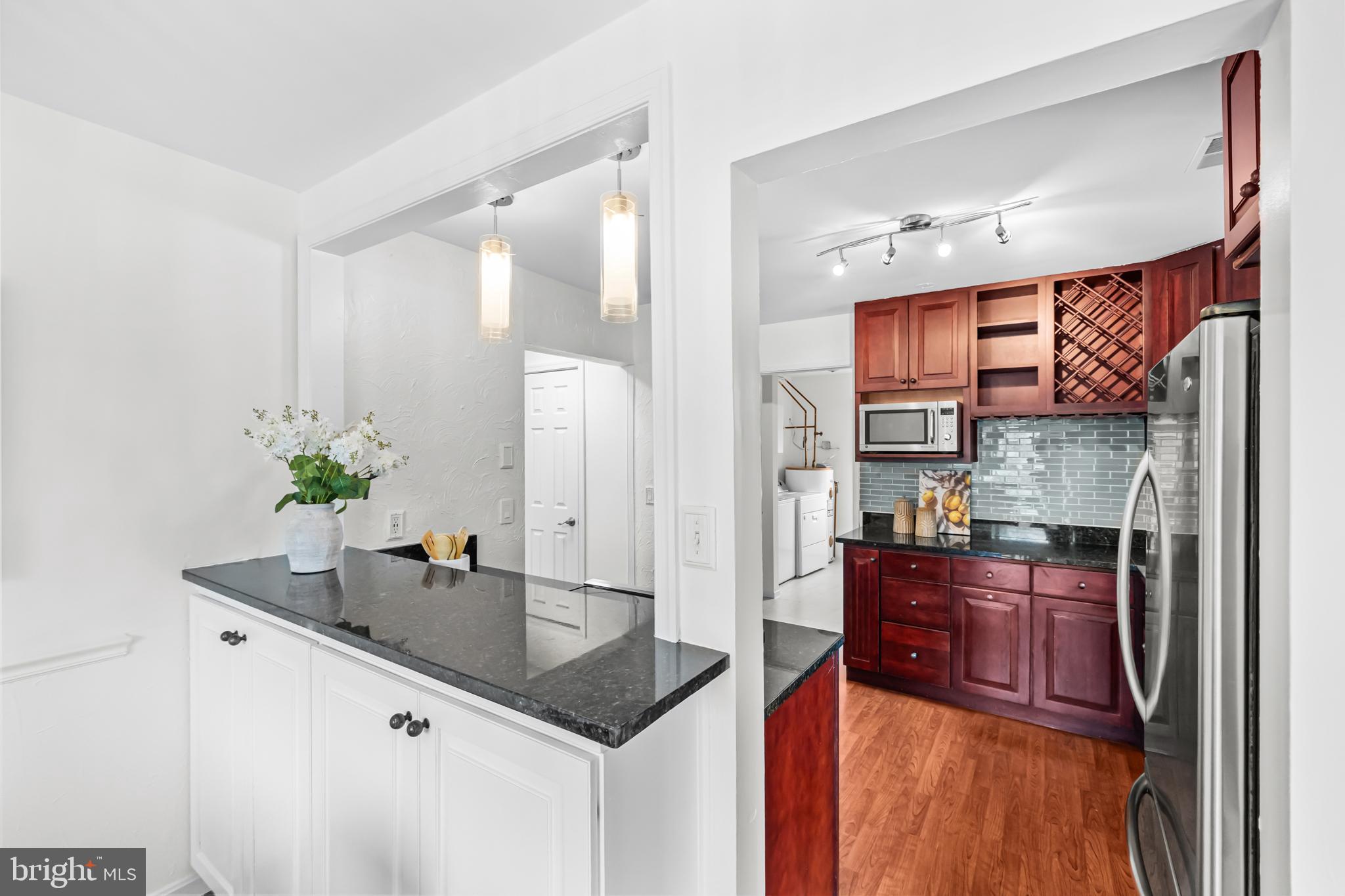 13513 Coates Lane Herndon, VA 20171 - Photo 17 of 51