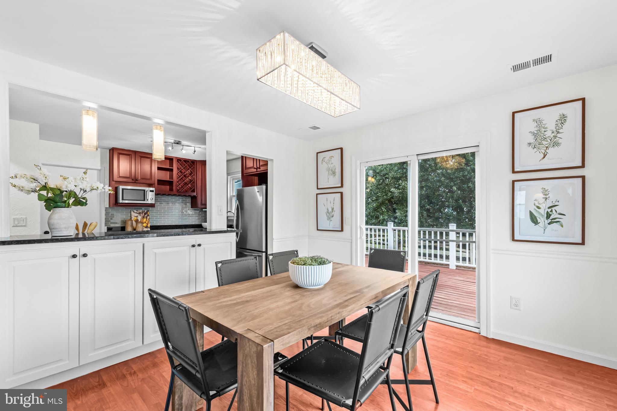 13513 Coates Lane Herndon, VA 20171 - Photo 4 of 51