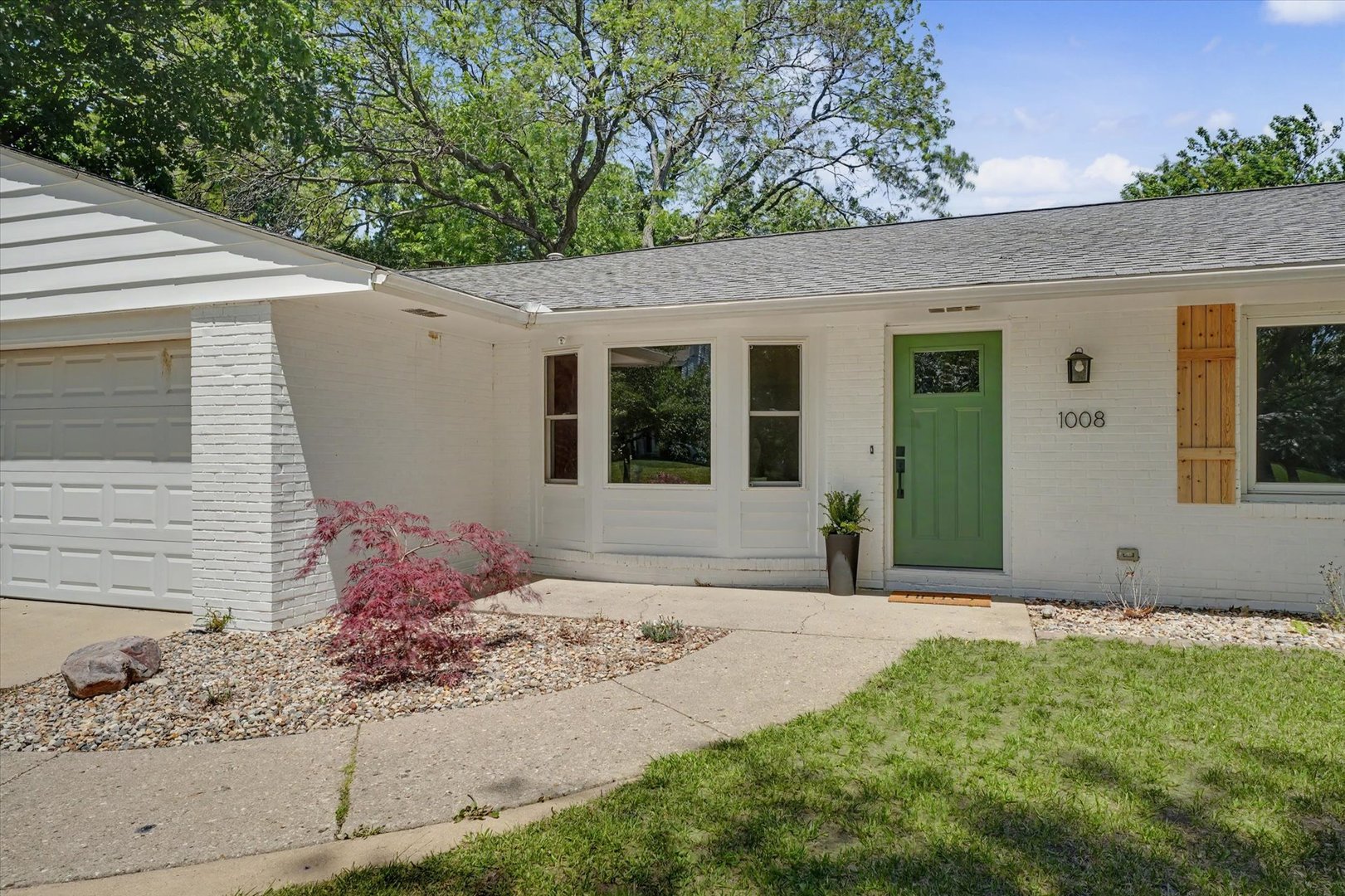 1008 Devonshire Drive Champaign, IL 61821 - Photo 3 of 35