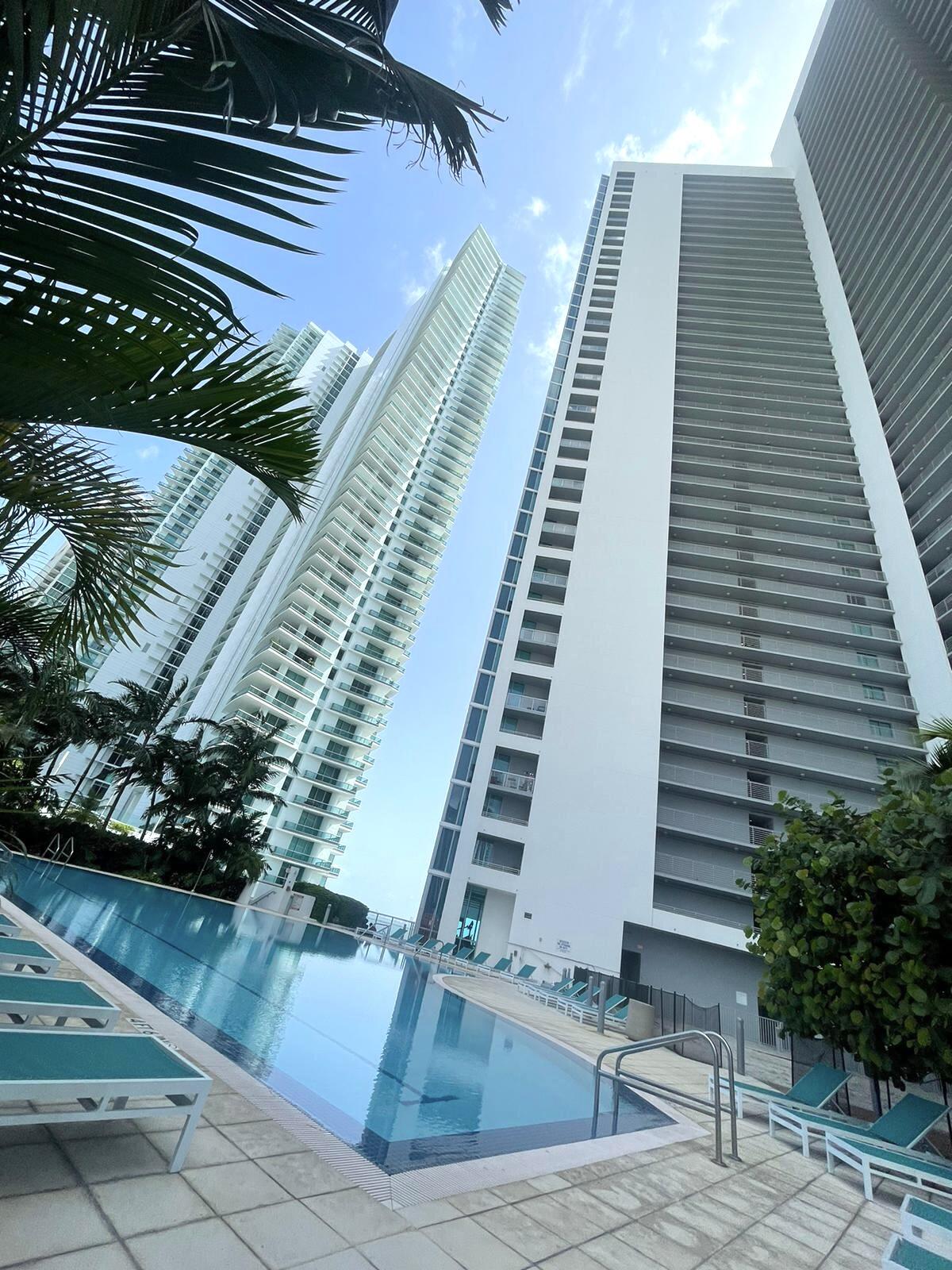 888 Biscayne Boulevard, Unit 811 Miami, FL 33132 - Photo 22 of 33 a view of an entryway