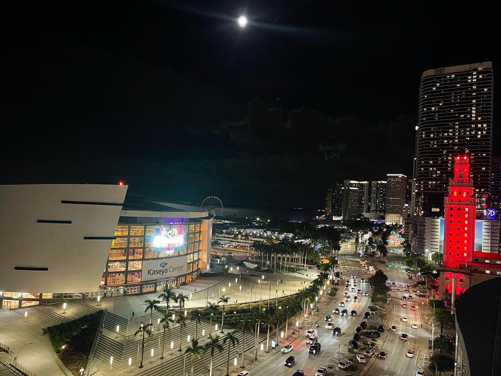 888 Biscayne Boulevard, Unit 811 Miami, FL 33132 - Photo 33 of 33 a city view