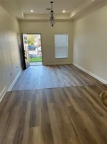 $1,900 | 2405 Dumaine Street, New Orleans, LA 70119