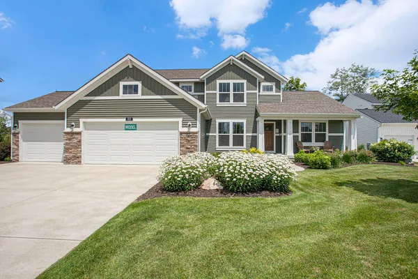 $875,000 | 4561 Ada Grove, Ada, MI 49301