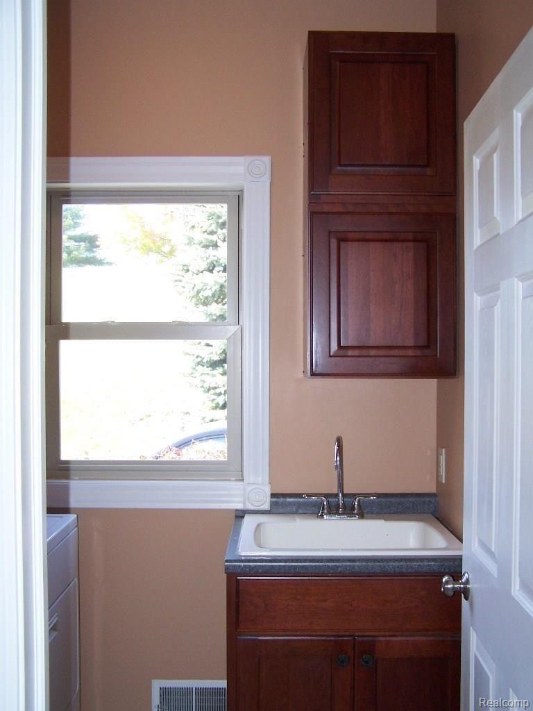 2330 Sundance Ridge Howell, MI 48843 - Photo 20 of 50 Sundance Rdg 2330 07.JPG