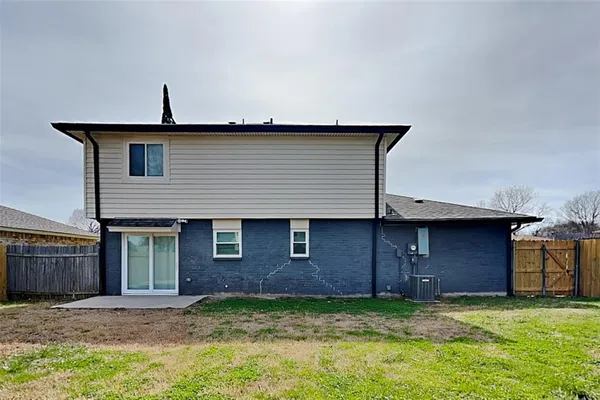 $2,050 | 6569 Westridge Drive, Watauga, TX 76148