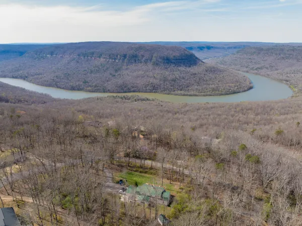 $850,000 | 1022 River Bend Drive, Chattanooga, TN 37419
