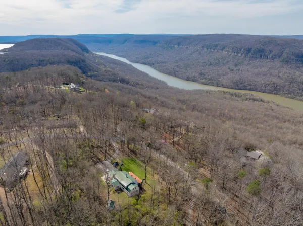 $850,000 | 1022 River Bend Drive, Chattanooga, TN 37419