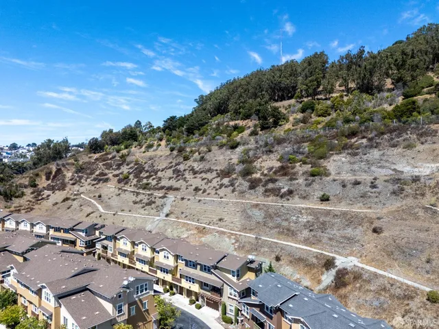 $898,000 | 121 Diamond Cove Terrace, San Francisco, CA 94134