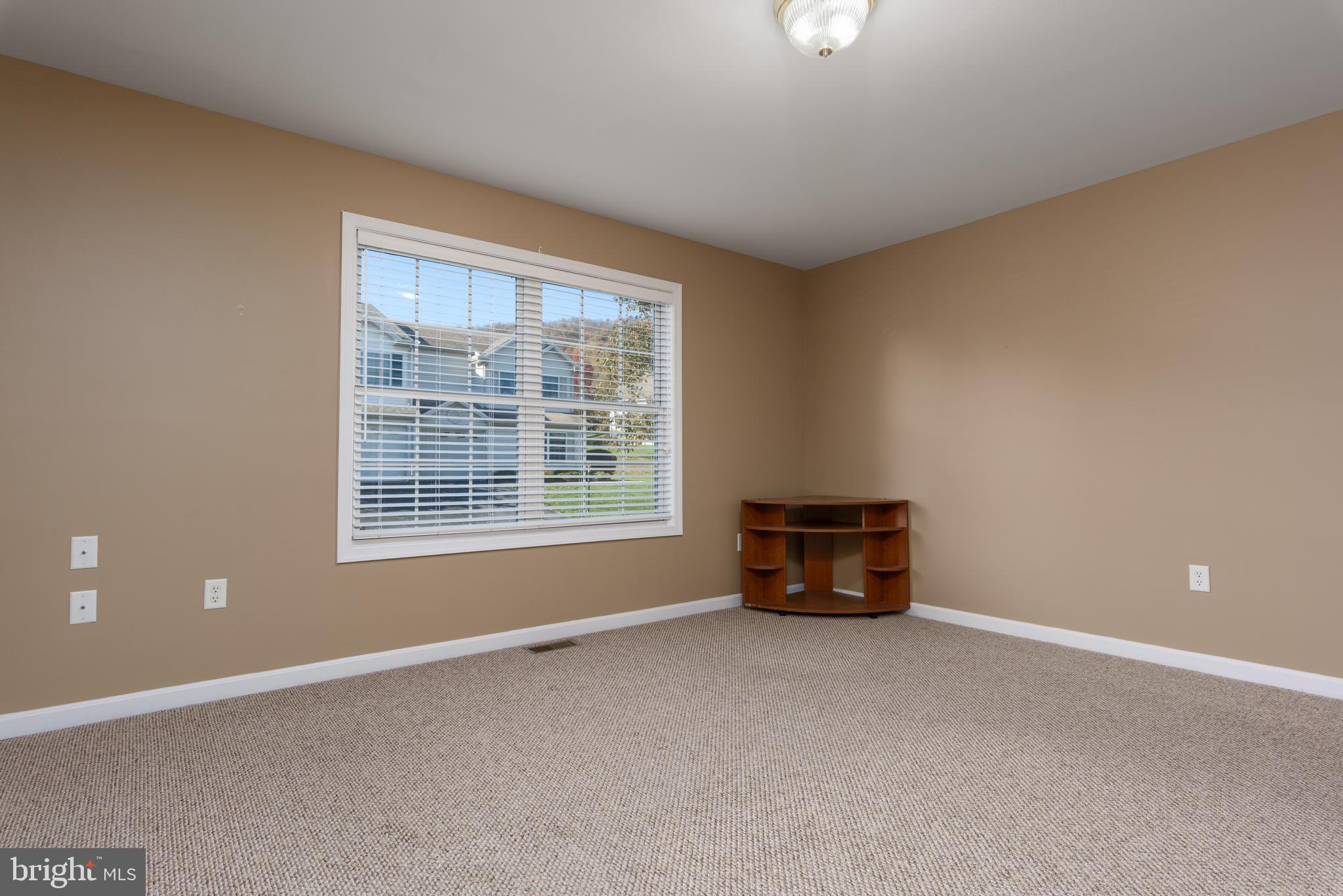 223 Silver Leaf Ridge Harrisburg, PA 17110 - Photo 16 of 26 Gallery Image 16