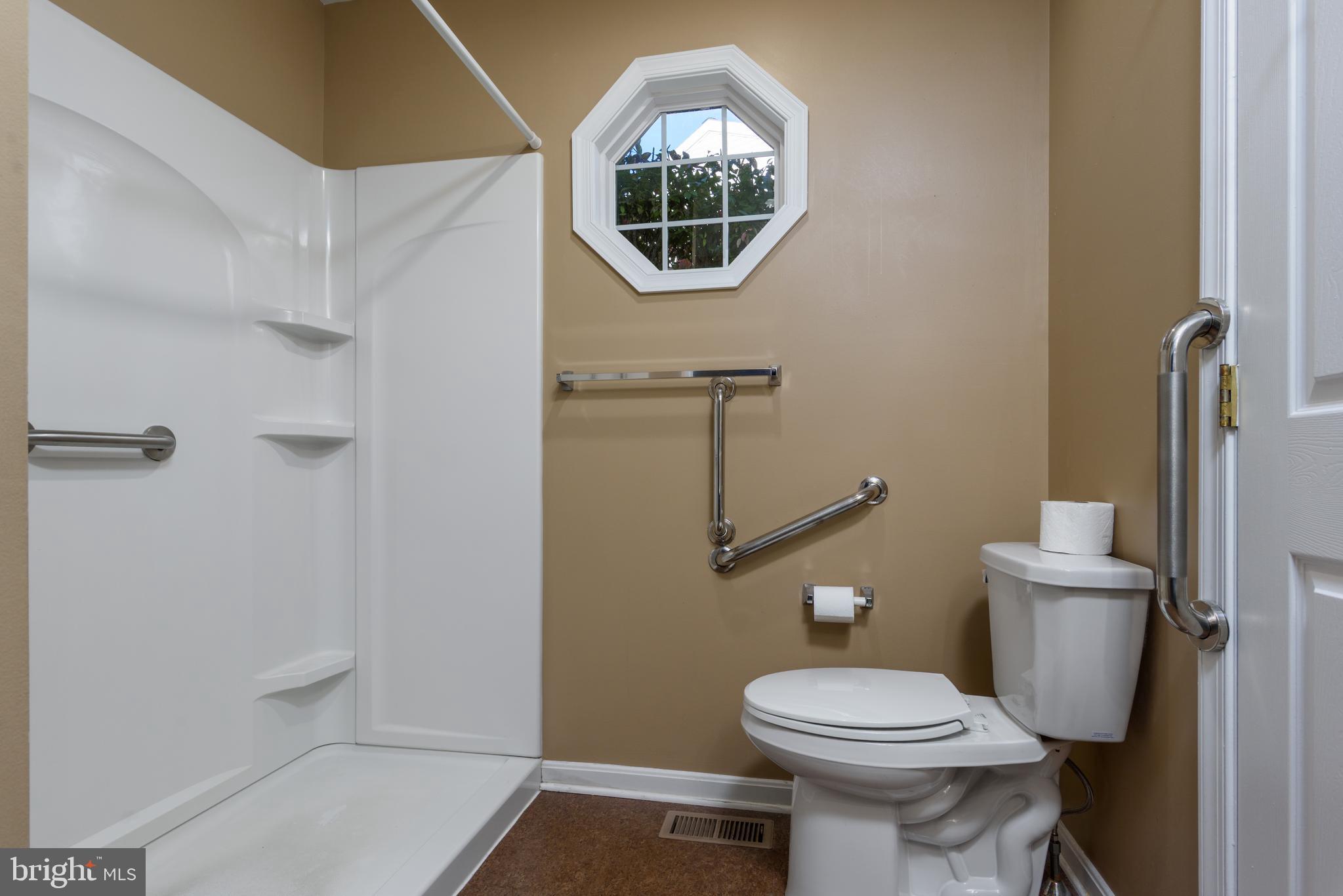 223 Silver Leaf Ridge Harrisburg, PA 17110 - Photo 18 of 26 Gallery Image 18