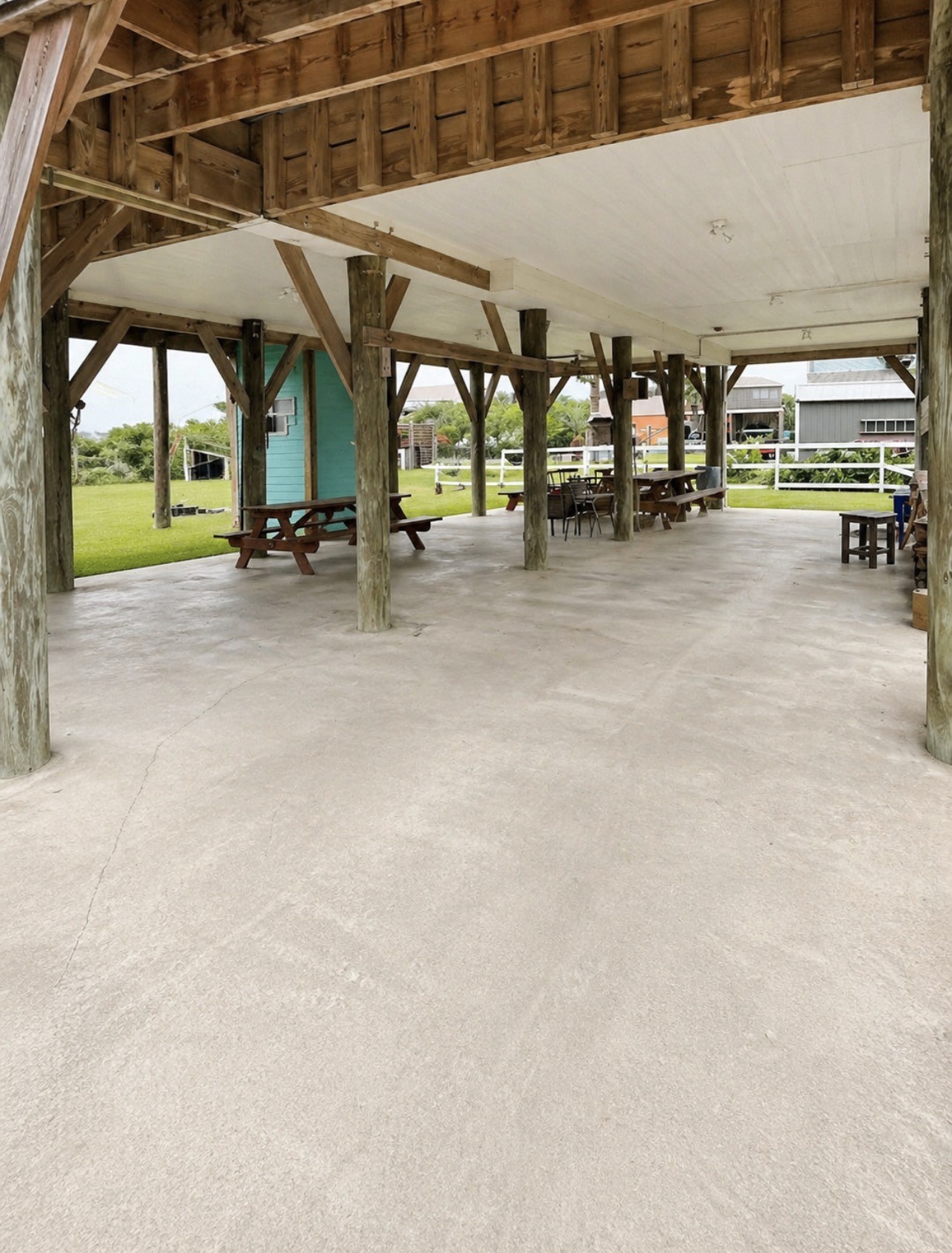 906 Moms Road Port Bolivar, TX 77650 - Photo 5 of 15