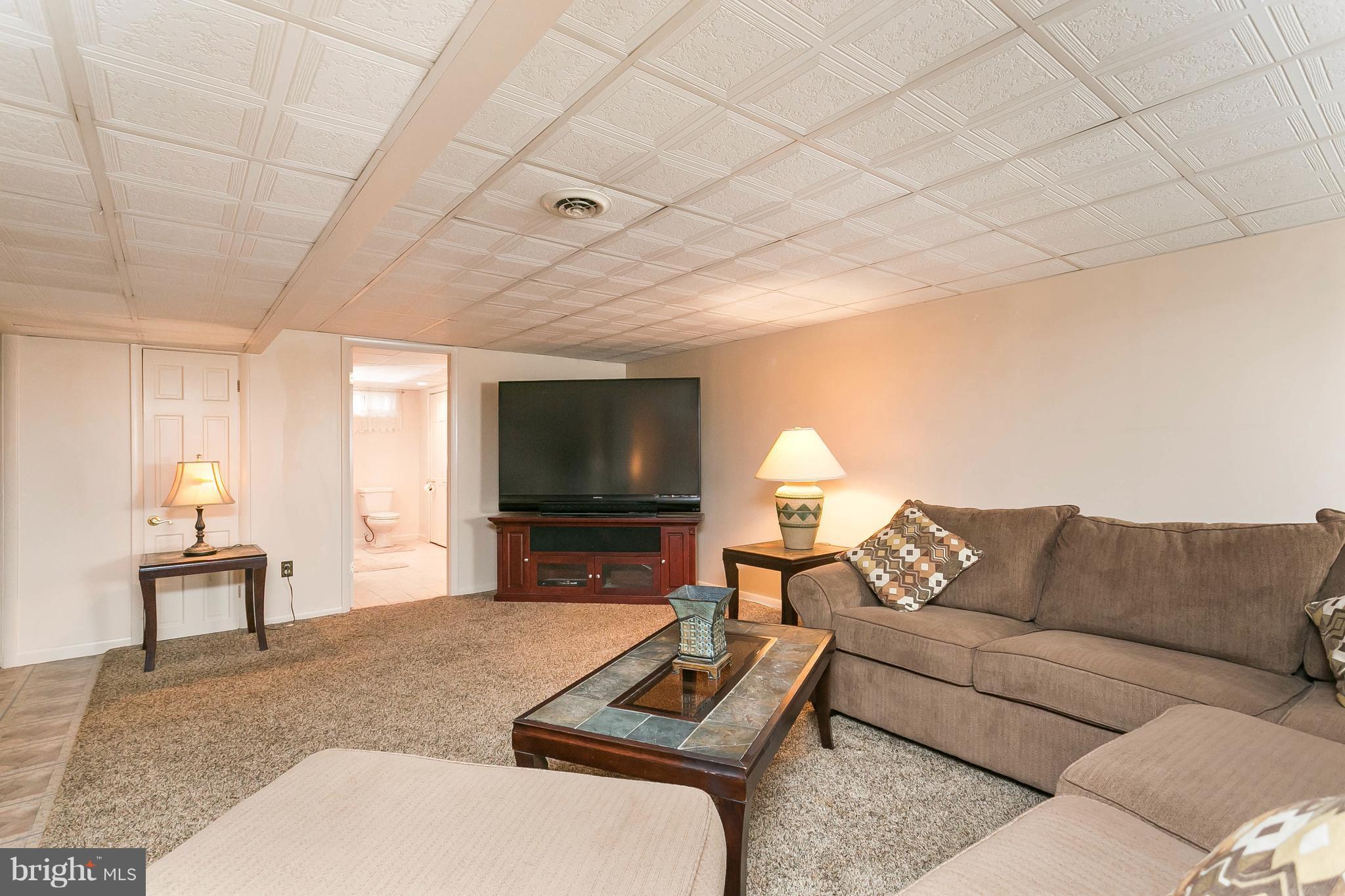 2405 Cider Mill Road Baltimore, MD 21234 - Photo 21 of 30 Bath