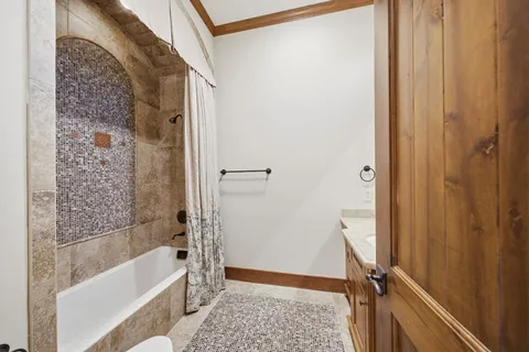 $5,950,000 | 3606 Ella Lee Lane, Houston, TX 77027