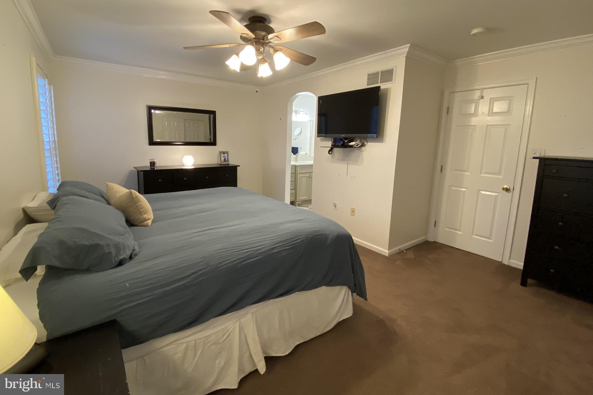 244 Springvalley Way Aston, PA 19014 - Photo 34 of 41 Gallery Image 34