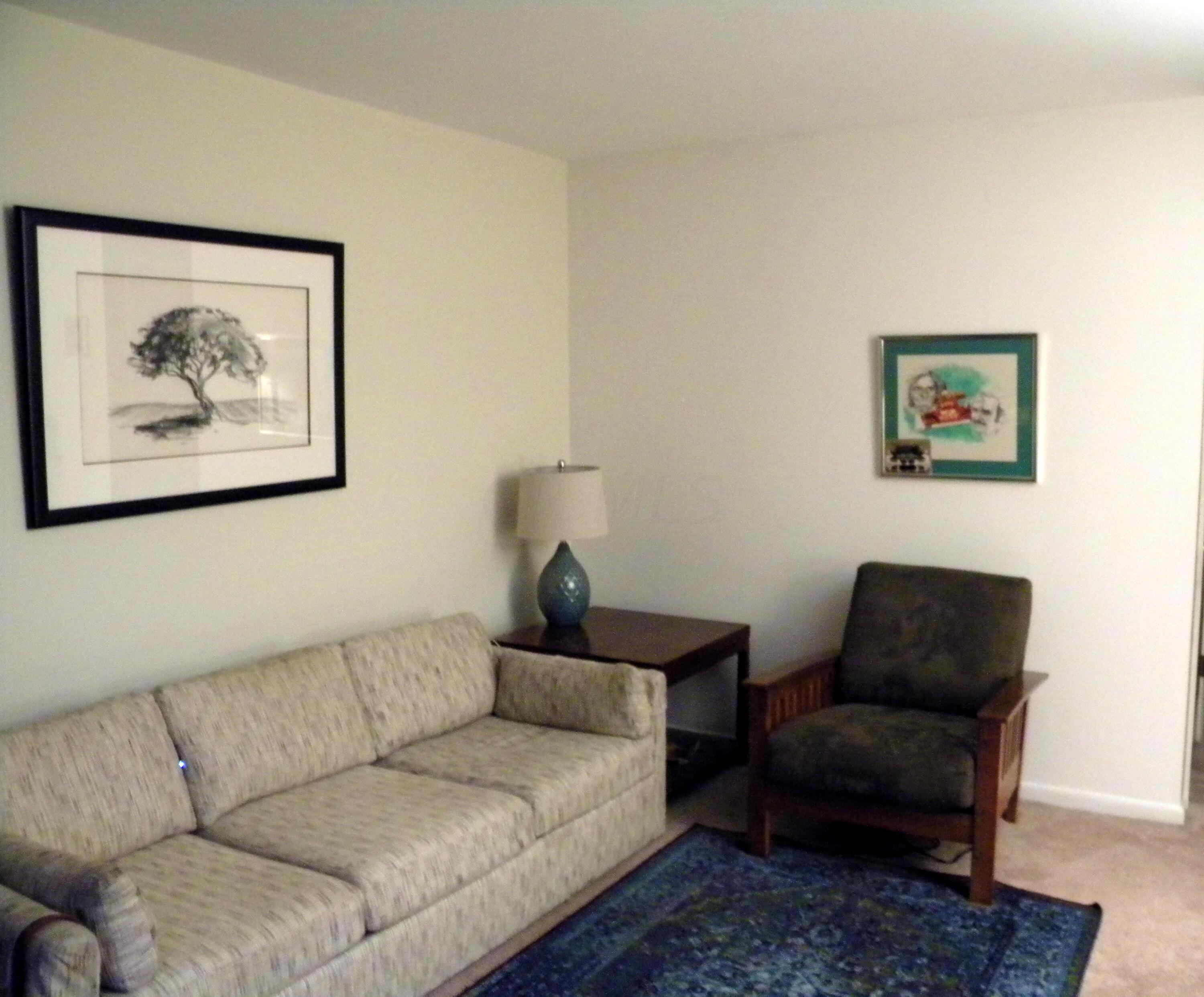 1856 Fishinger Road, Unit 2 Columbus, OH 43221 - Photo 3 of 29 DSCN1133