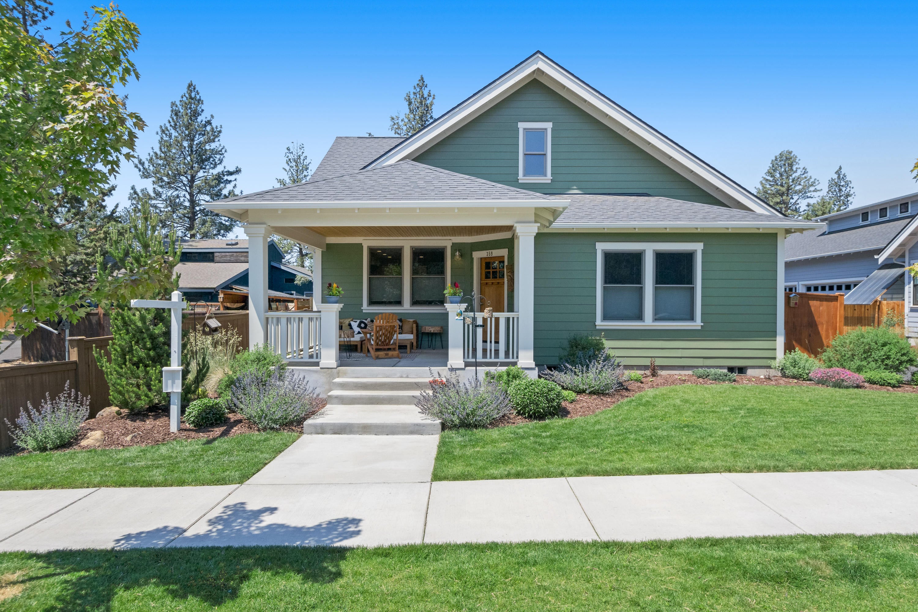 359 North Rope Place Sisters, OR 97759 - Photo 1 of 27 DSC02128