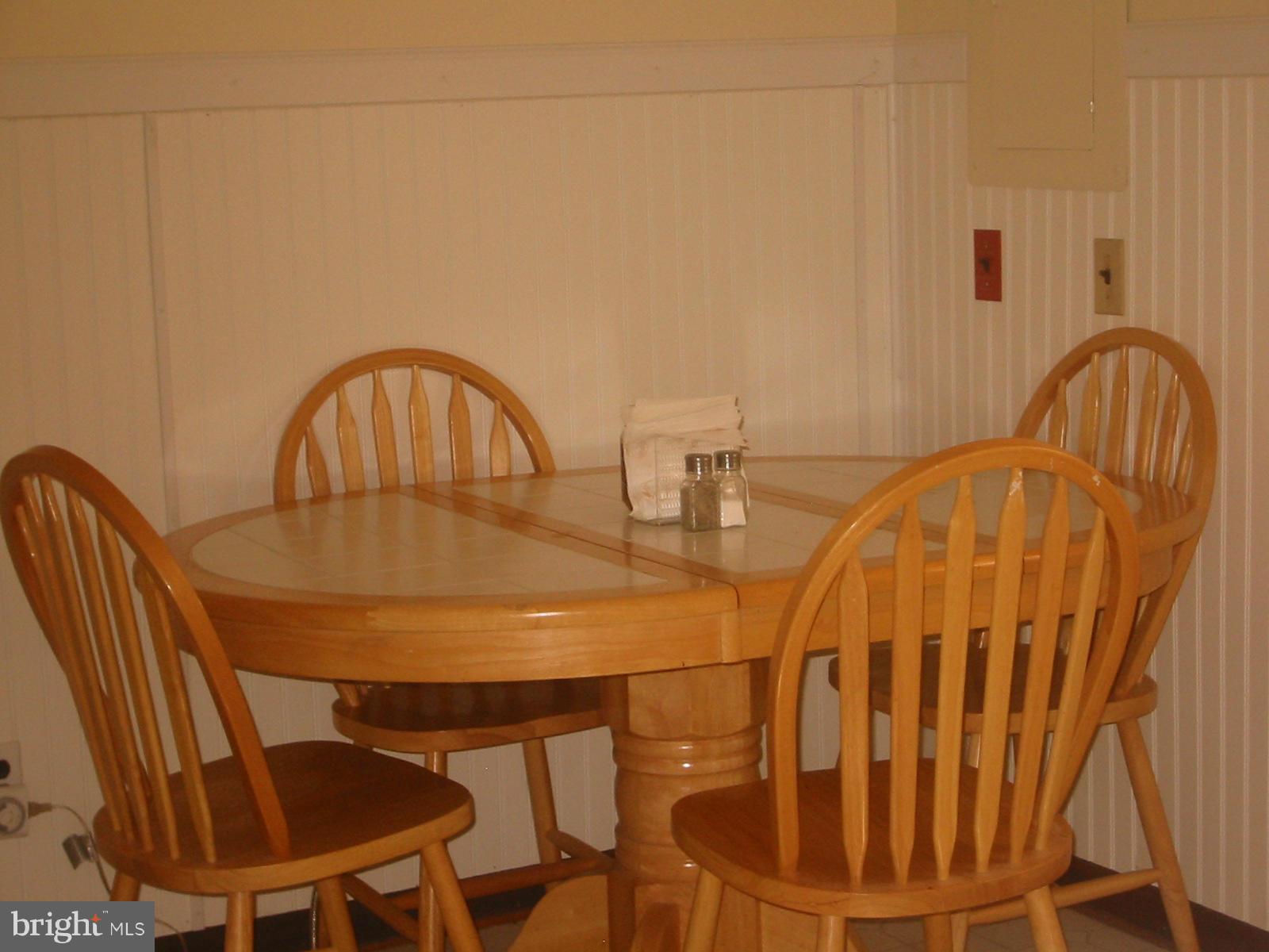 1932 Hilltop Road, Unit 1932 Pasadena, MD 21122 - Photo 3 of 14 Eat in kitchen
