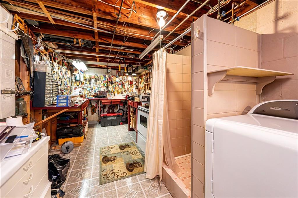 1515 George Street Latrobe, PA 15650 - Photo 41 of 50 SHOWER