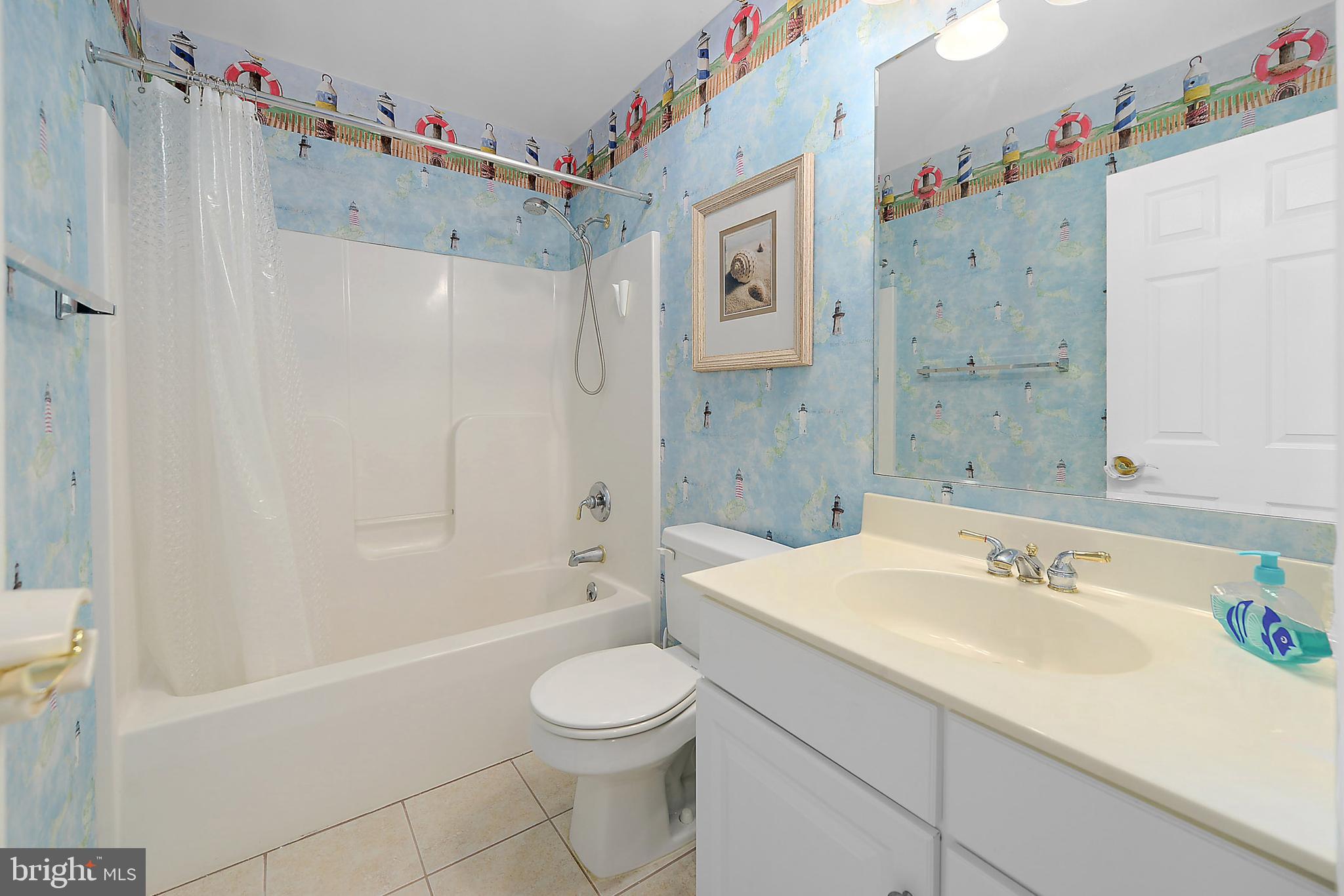 10050 Golf Course Road, Unit 27 Ocean City, MD 21842 - Photo 25 of 43 hall bath