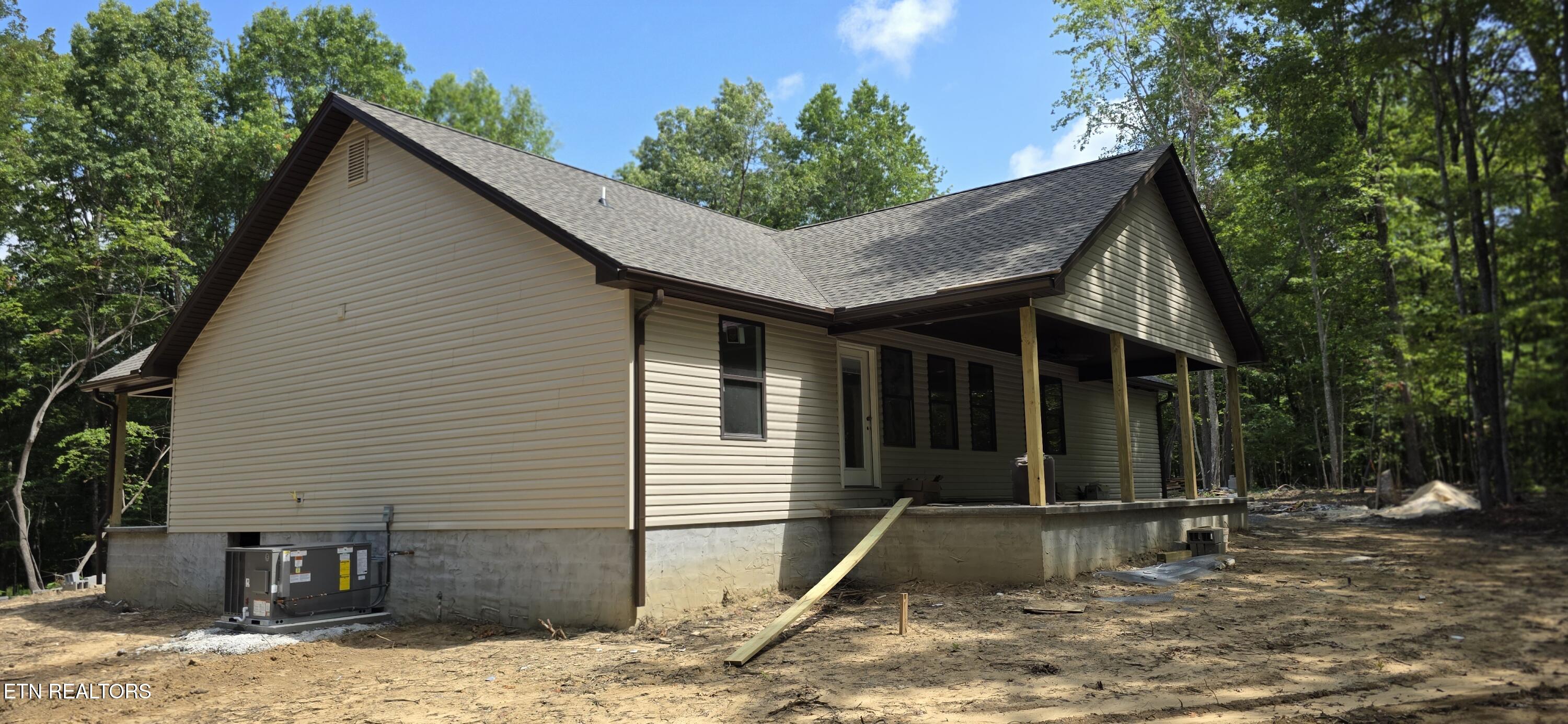 1640 East Overlook Road Monterey, TN 38574 - Photo 2 of 18 1000010379