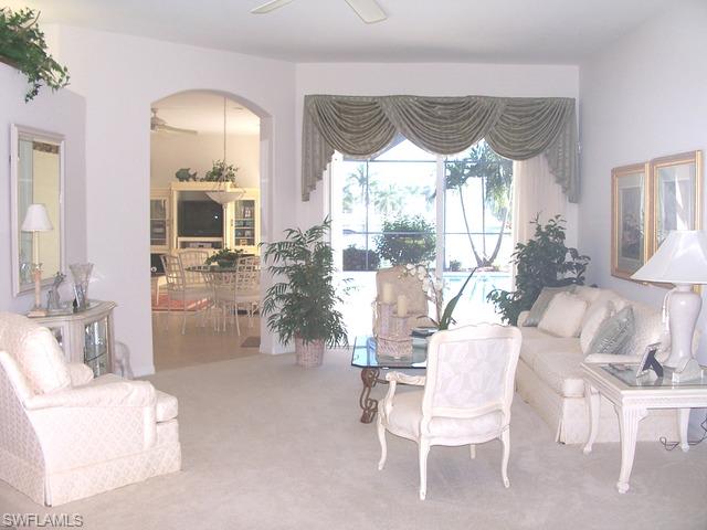 124 Spring Lake Circle Naples, FL 34119 - Photo 2 of 8 Gallery Image 2