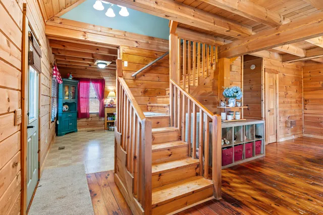 $389,900 | 3005 Pulaski Highway, Cornersville, TN 37047